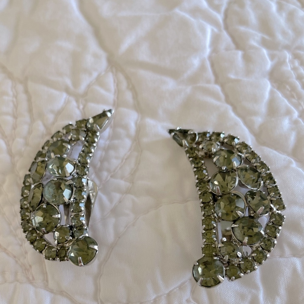Vintage '50's rhinestone earrings. Called " black rhinestones" in the day.